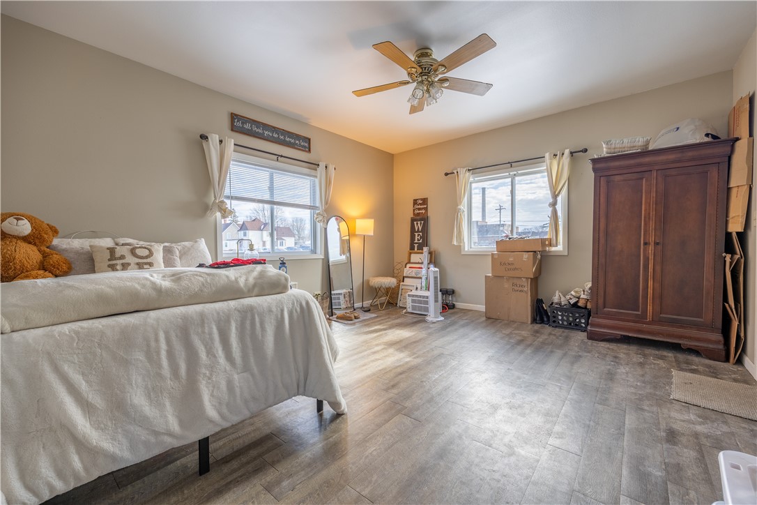 221 Miner Avenue E Property Photo 4