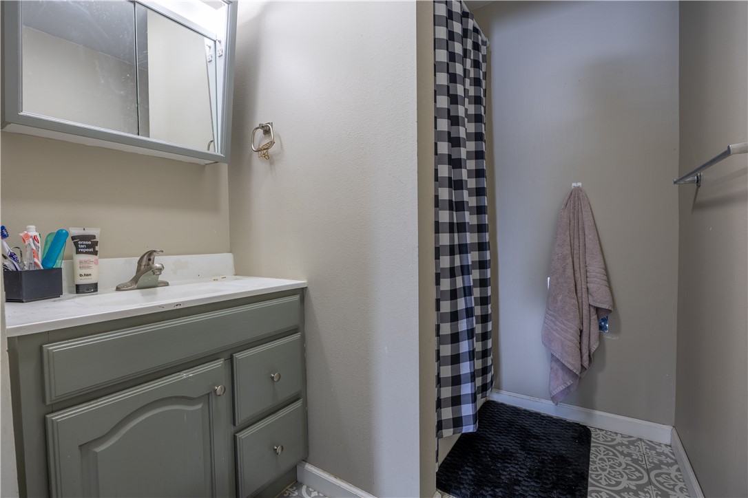221 Miner Avenue E Property Photo 12