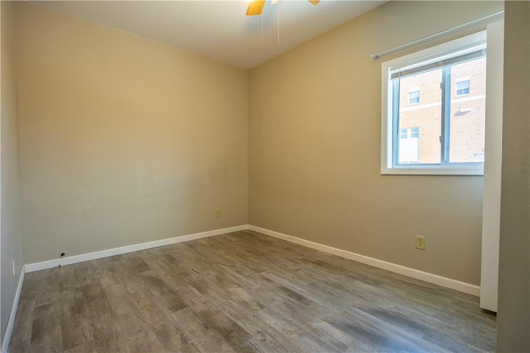 221 Miner Avenue E Property Photo 14