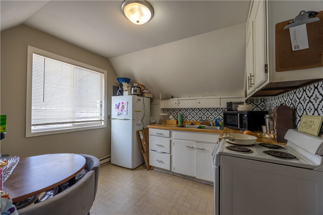 221 Miner Avenue E Property Photo 16