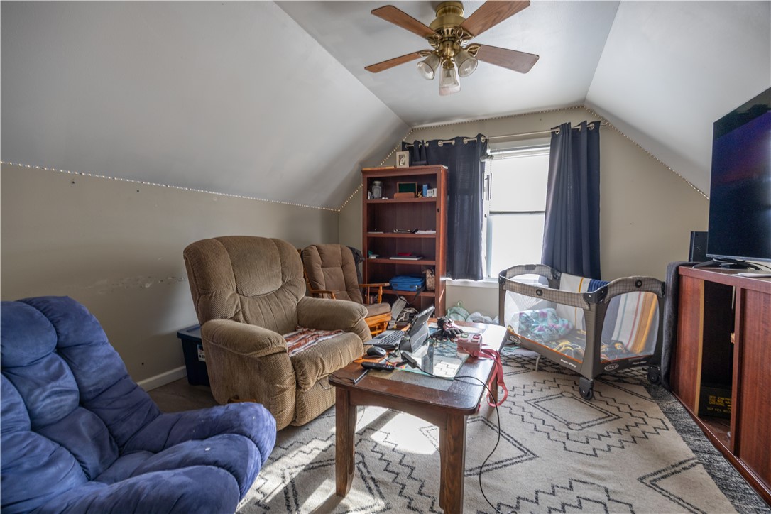 221 Miner Avenue E Property Photo 21