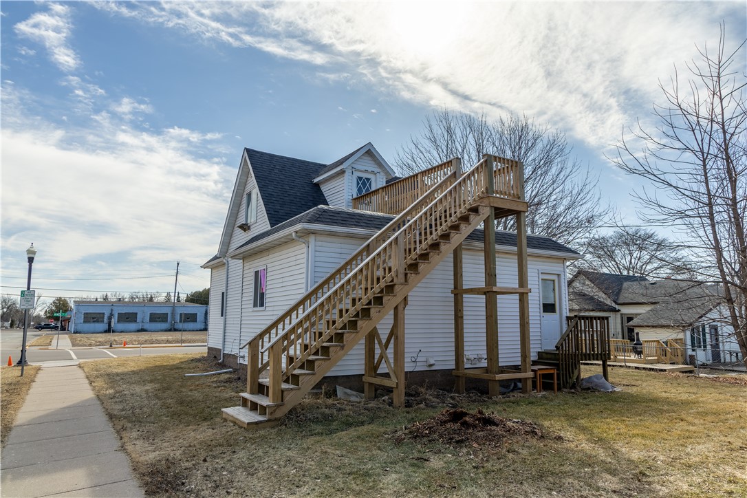 221 Miner Avenue E Property Photo 23