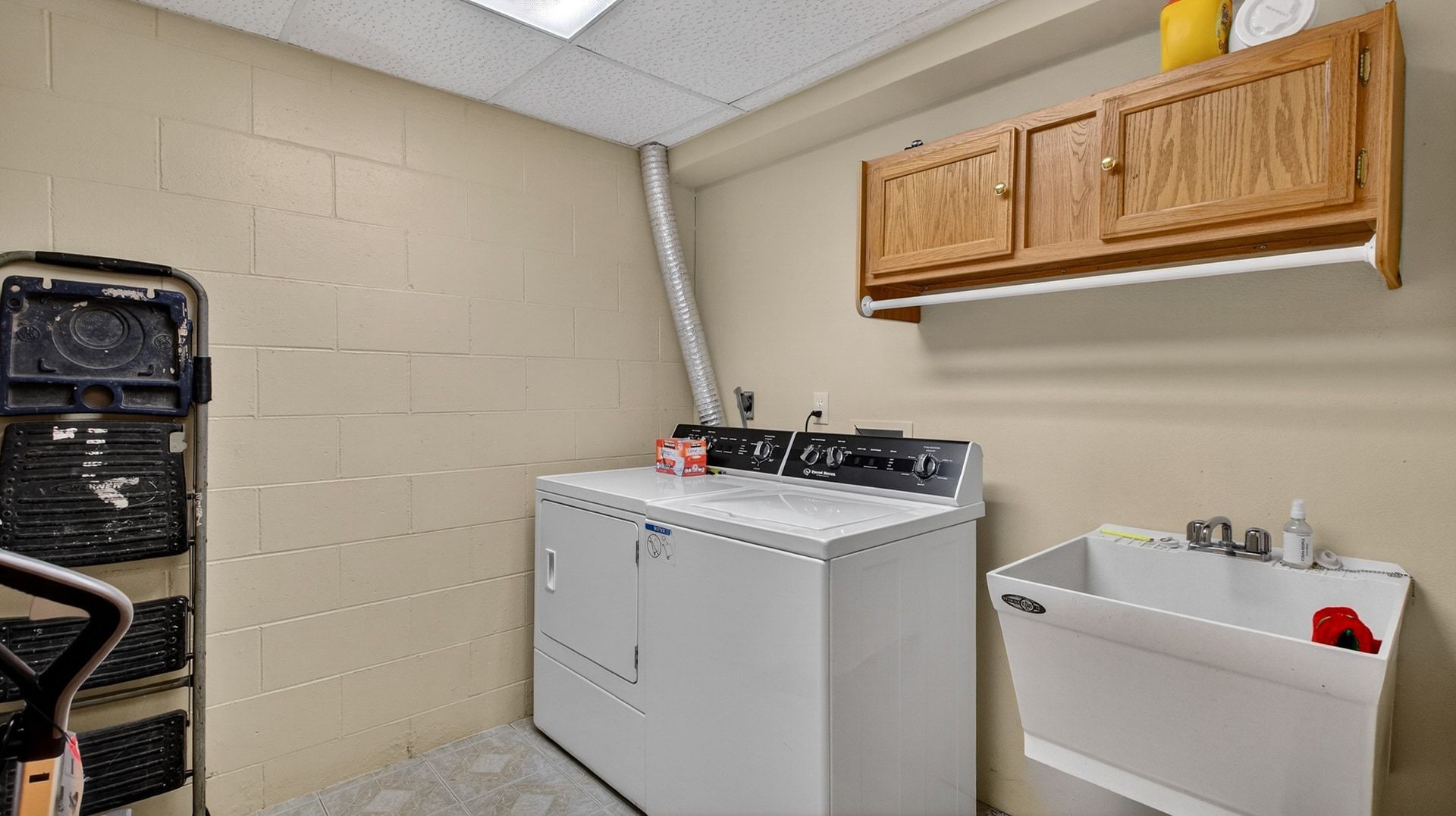 762 27 7/8 Street Property Photo 14