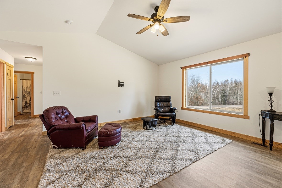 27633 182nd Street Property Photo 9