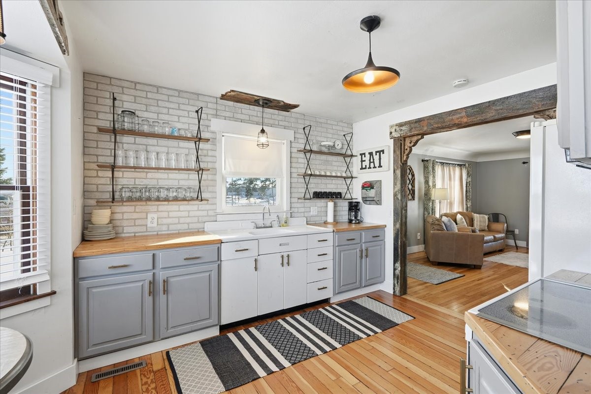 1813 11th Avenue Property Photo 39