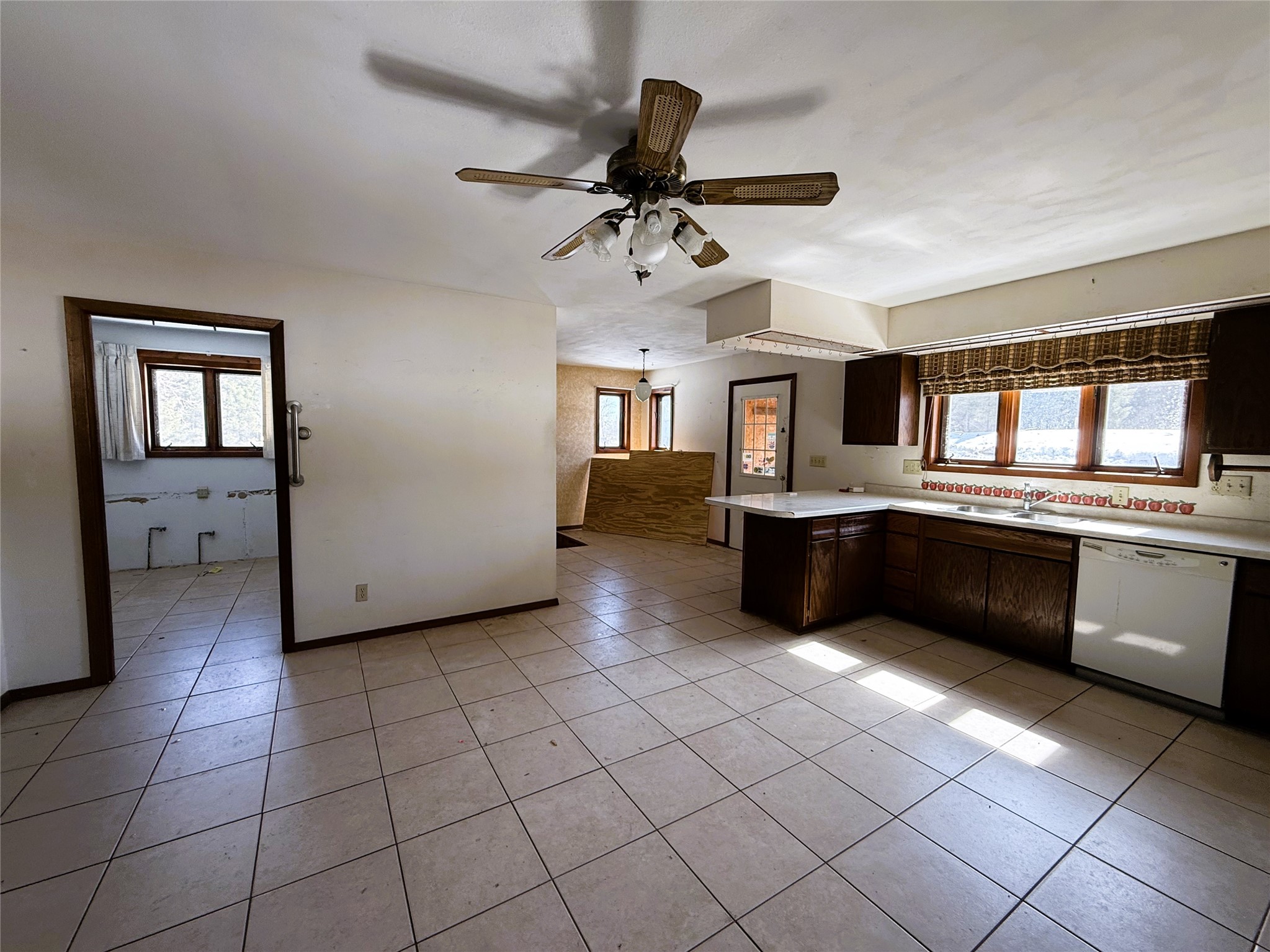 W7753 Old 14 Road Property Photo 6