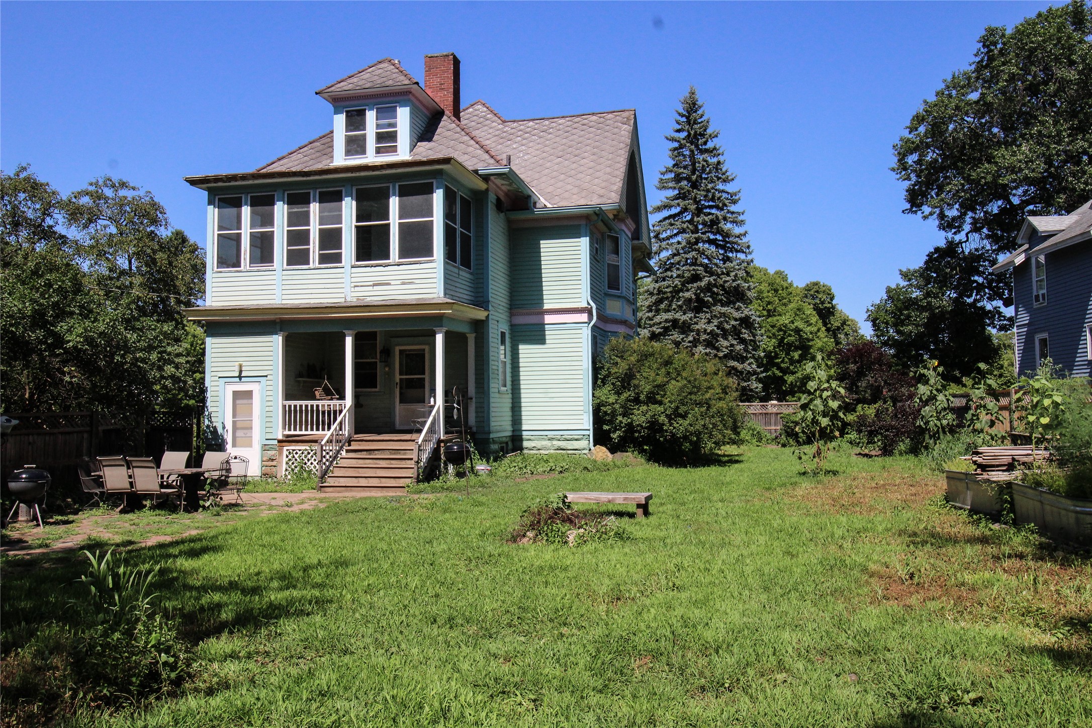 930 3rd Avenue Property Photo 48