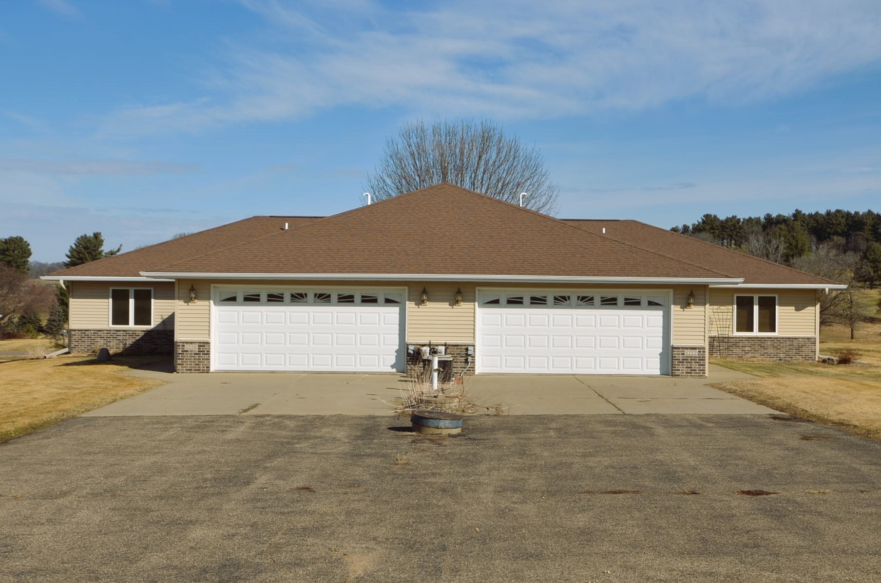 1220 Golf View Drive Property Photo 2