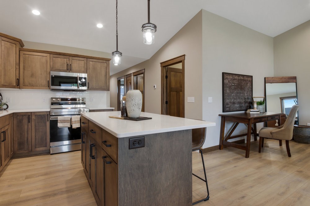 5607 Moss Trail Property Photo 14