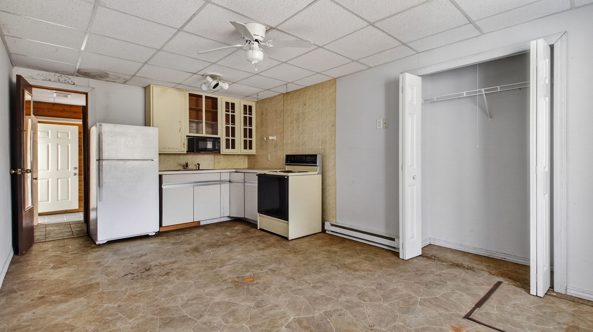 644 E Main Street Property Photo 14