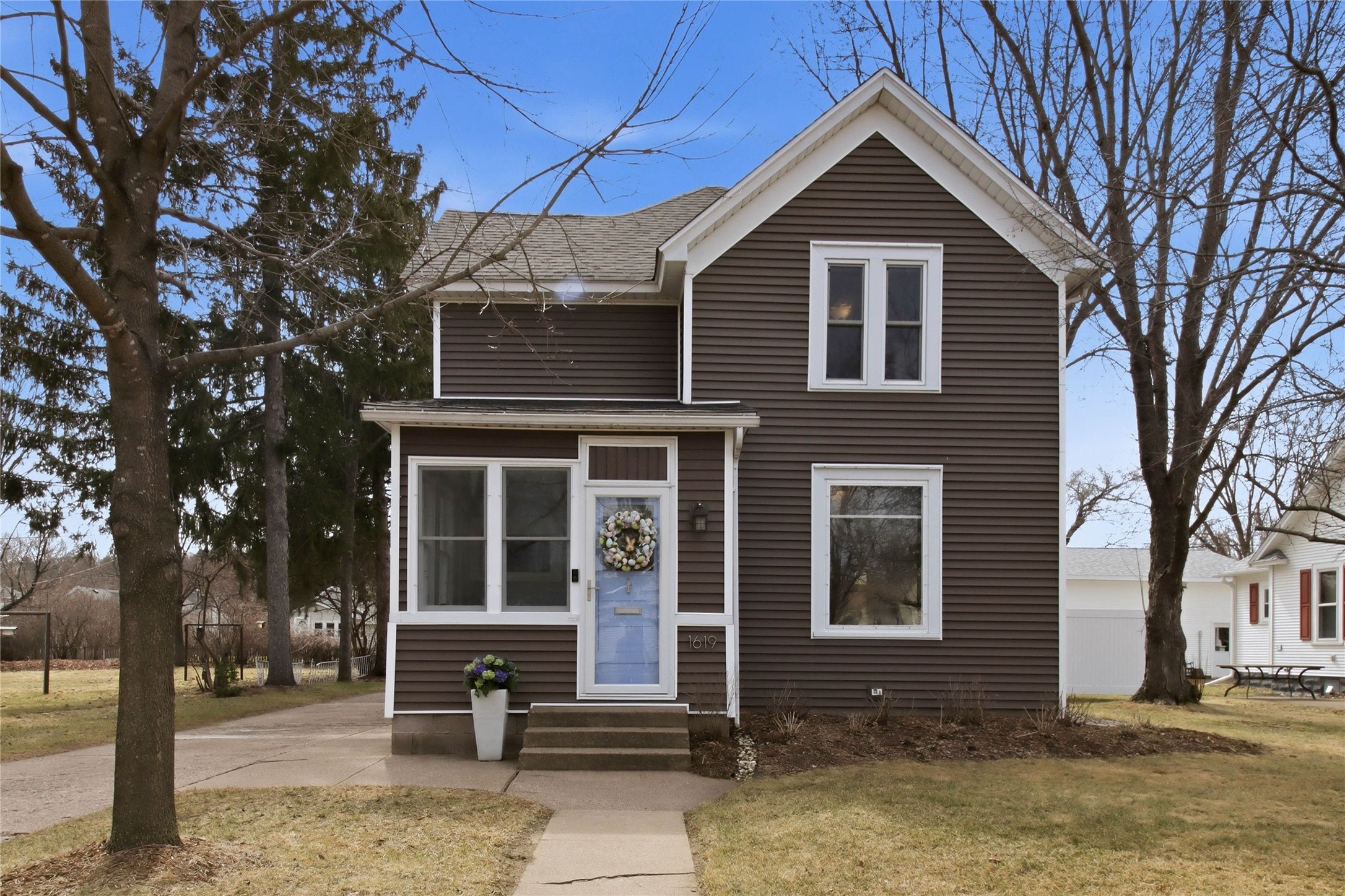 1619 Hayden Avenue Property Photo 1