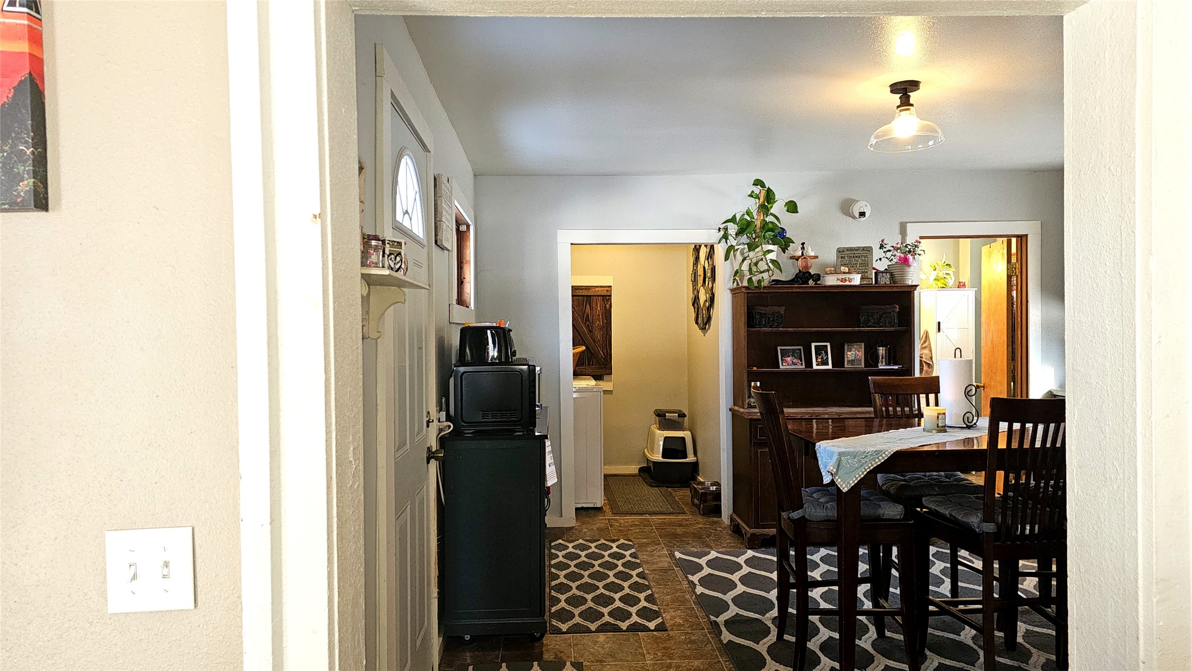 506 E Center Street Property Photo 7