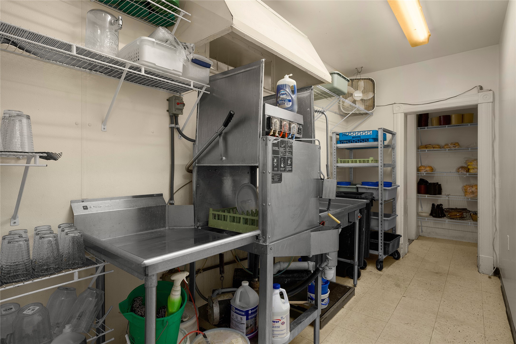 112 N Shore Drive Property Photo 18