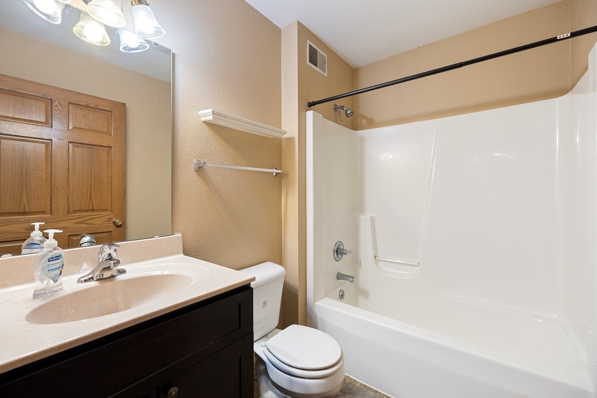 W1660 Maplewood Lane Property Photo 26