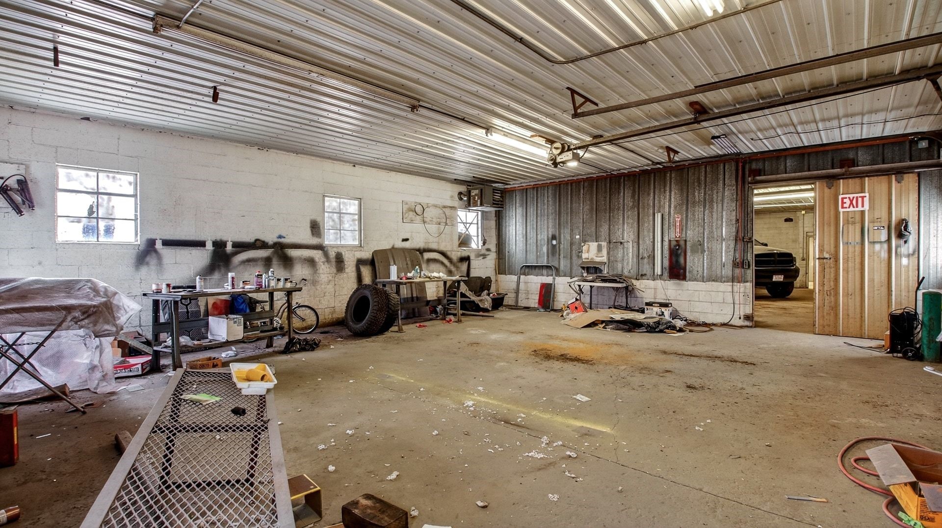 1631 Highway 8 Property Photo 14