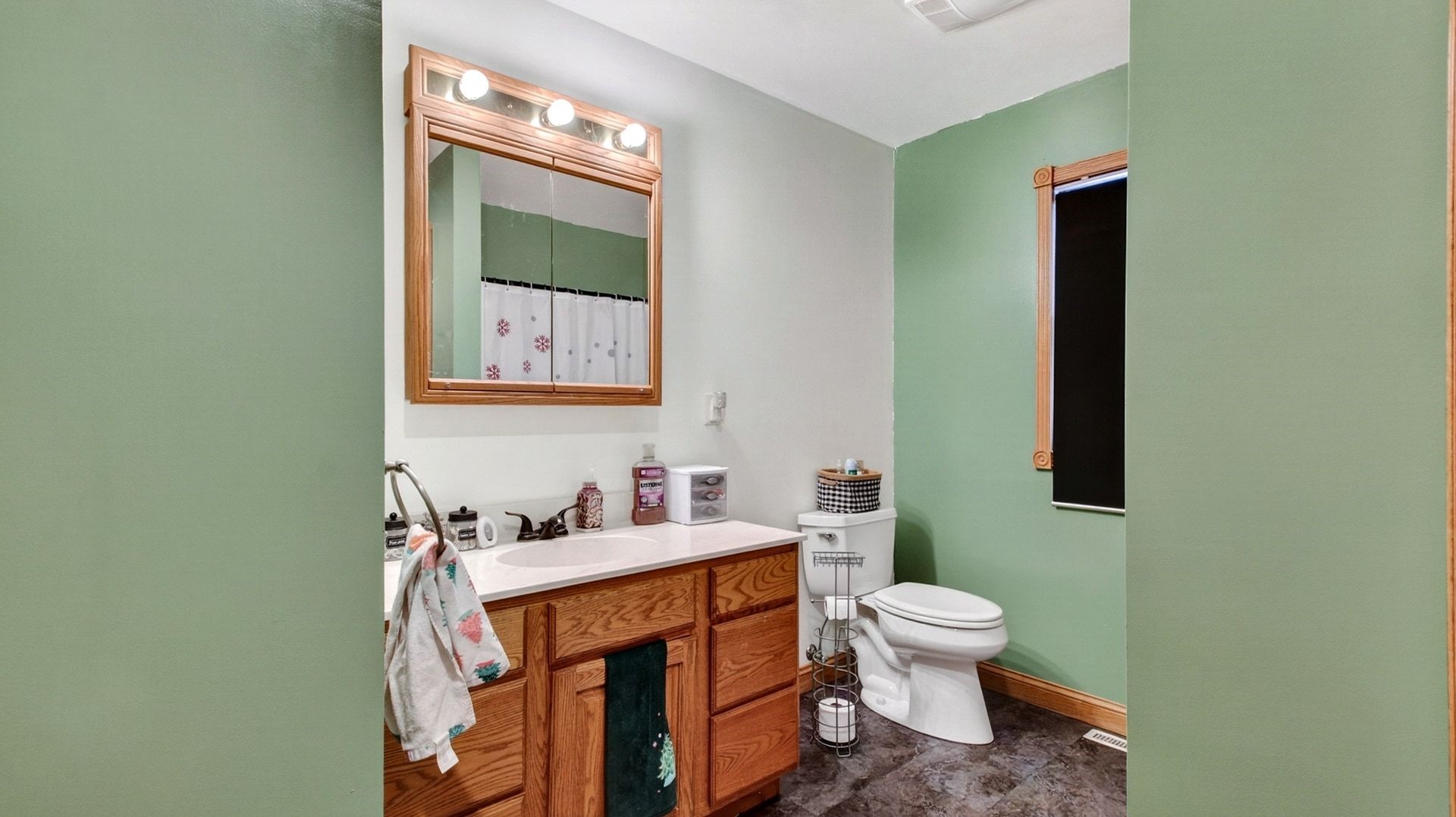 1631 Highway 8 Property Photo 34
