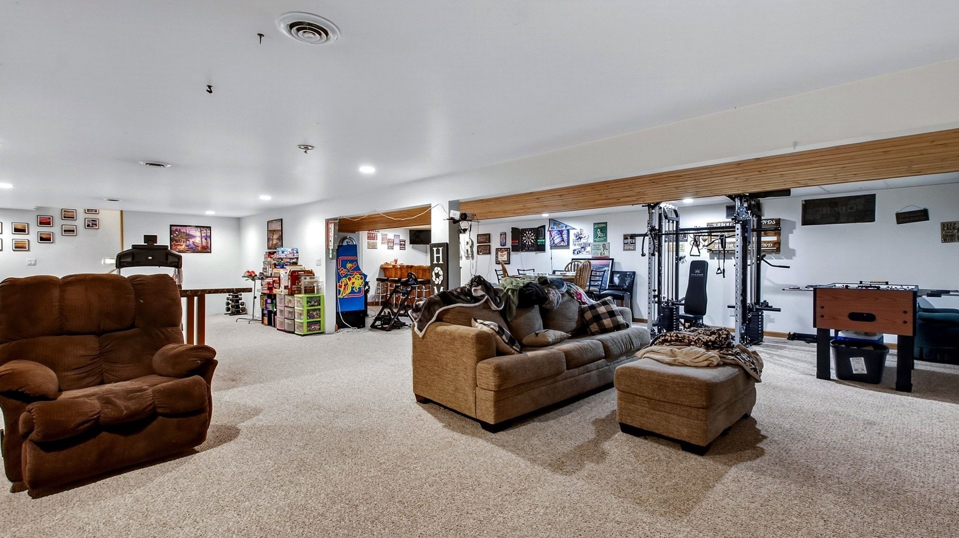 1631 Highway 8 Property Photo 38