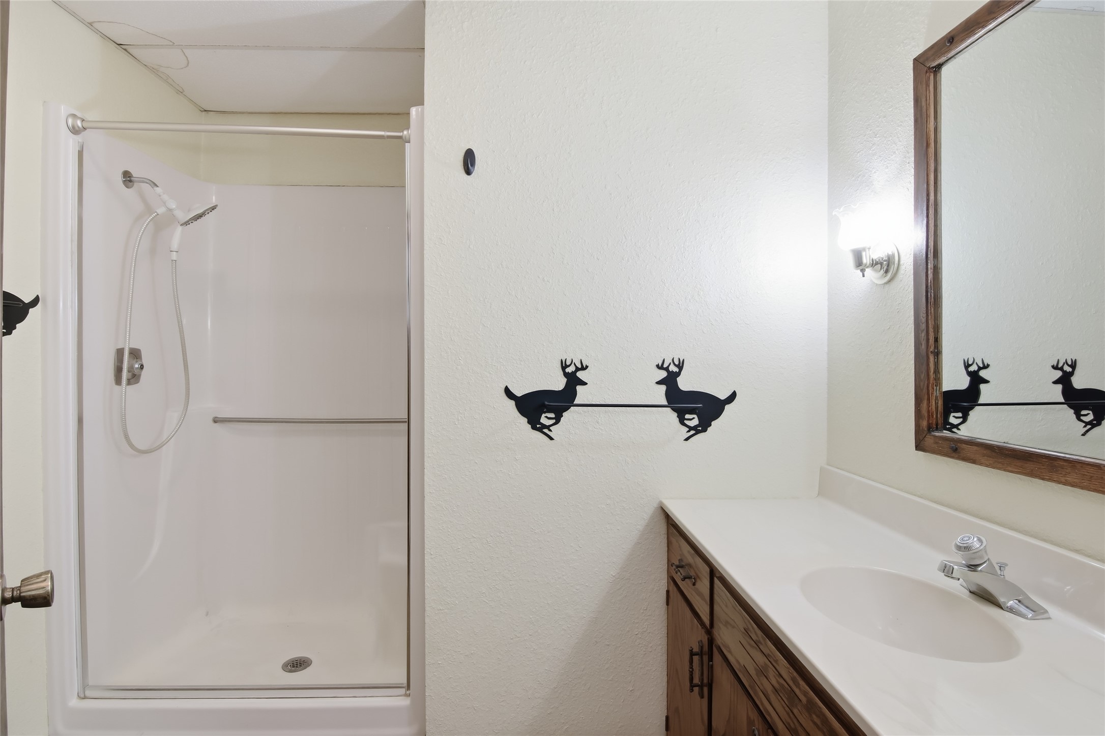 721 Myra Street Property Photo 21