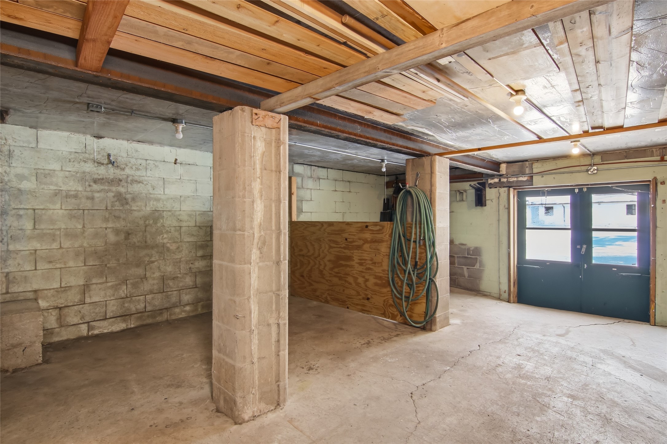 721 Myra Street Property Photo 26