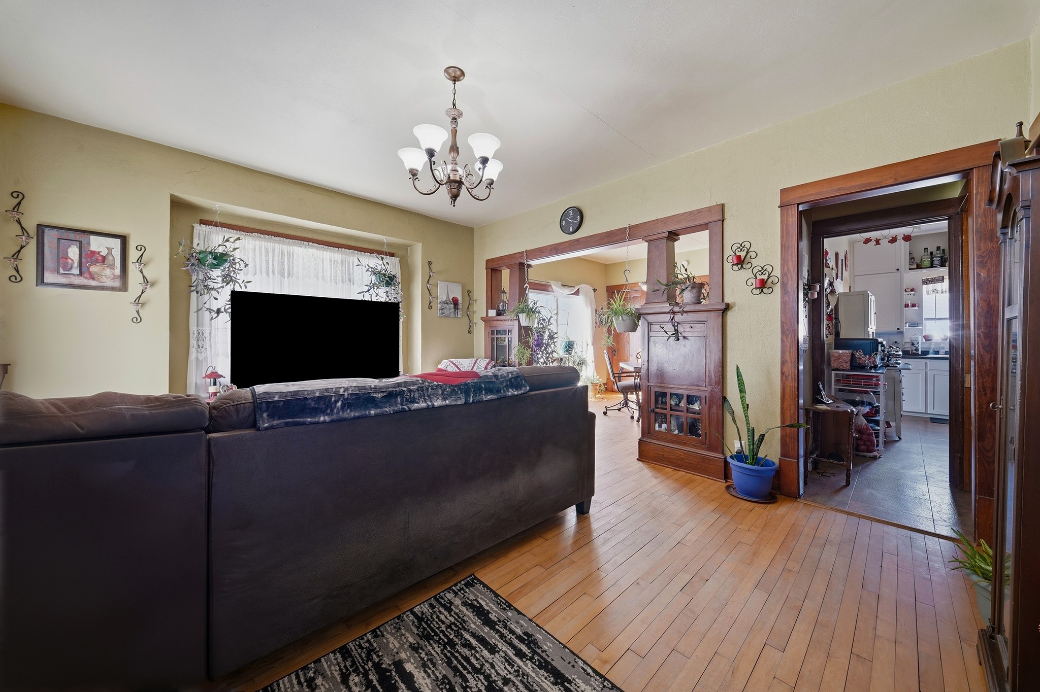 506 Clay Street Property Photo 15