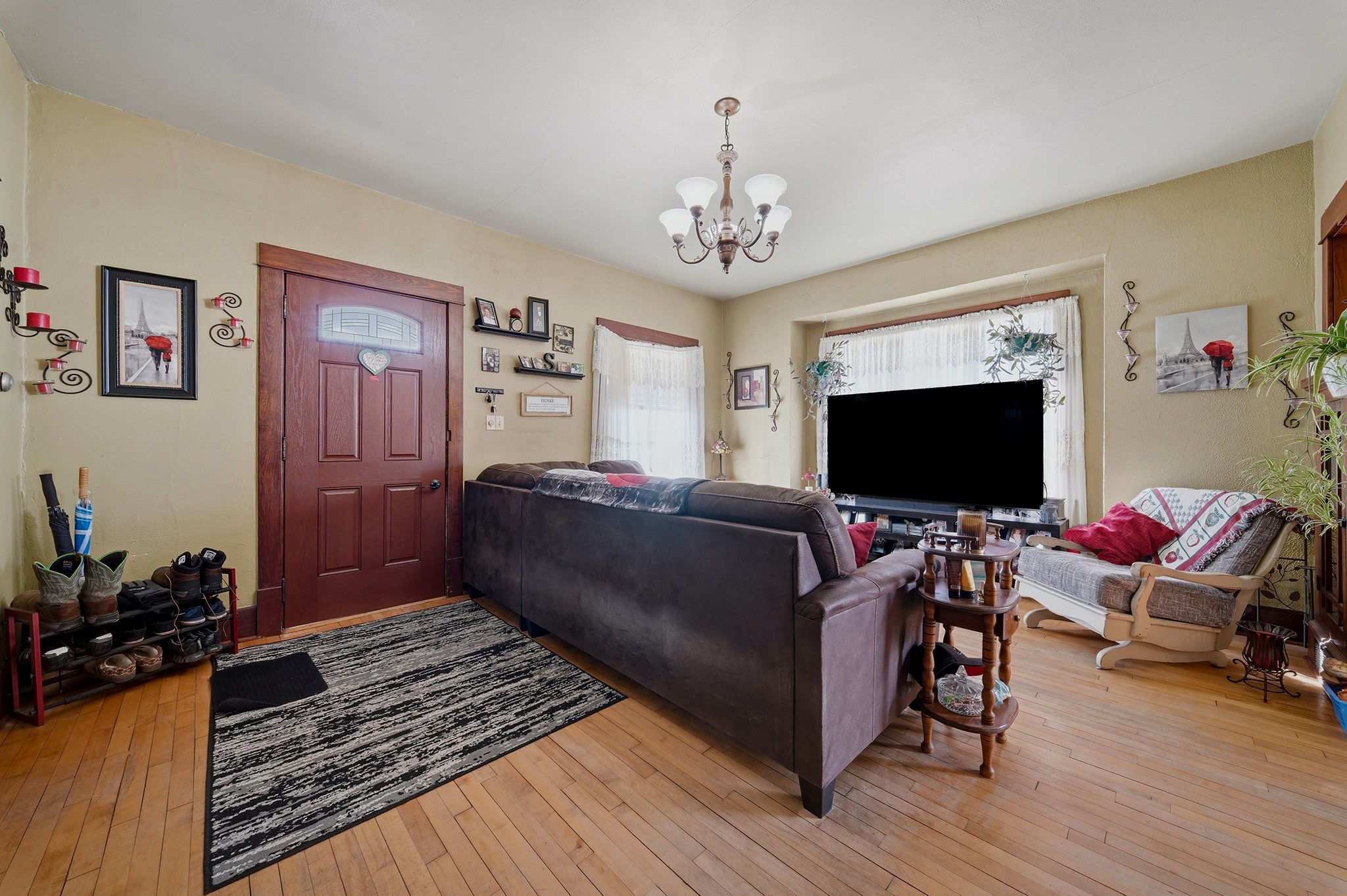 506 Clay Street Property Photo 16