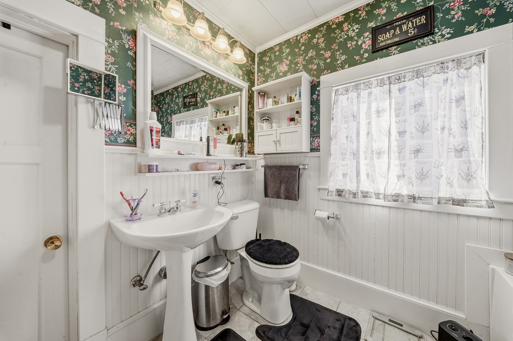 506 Clay Street Property Photo 28