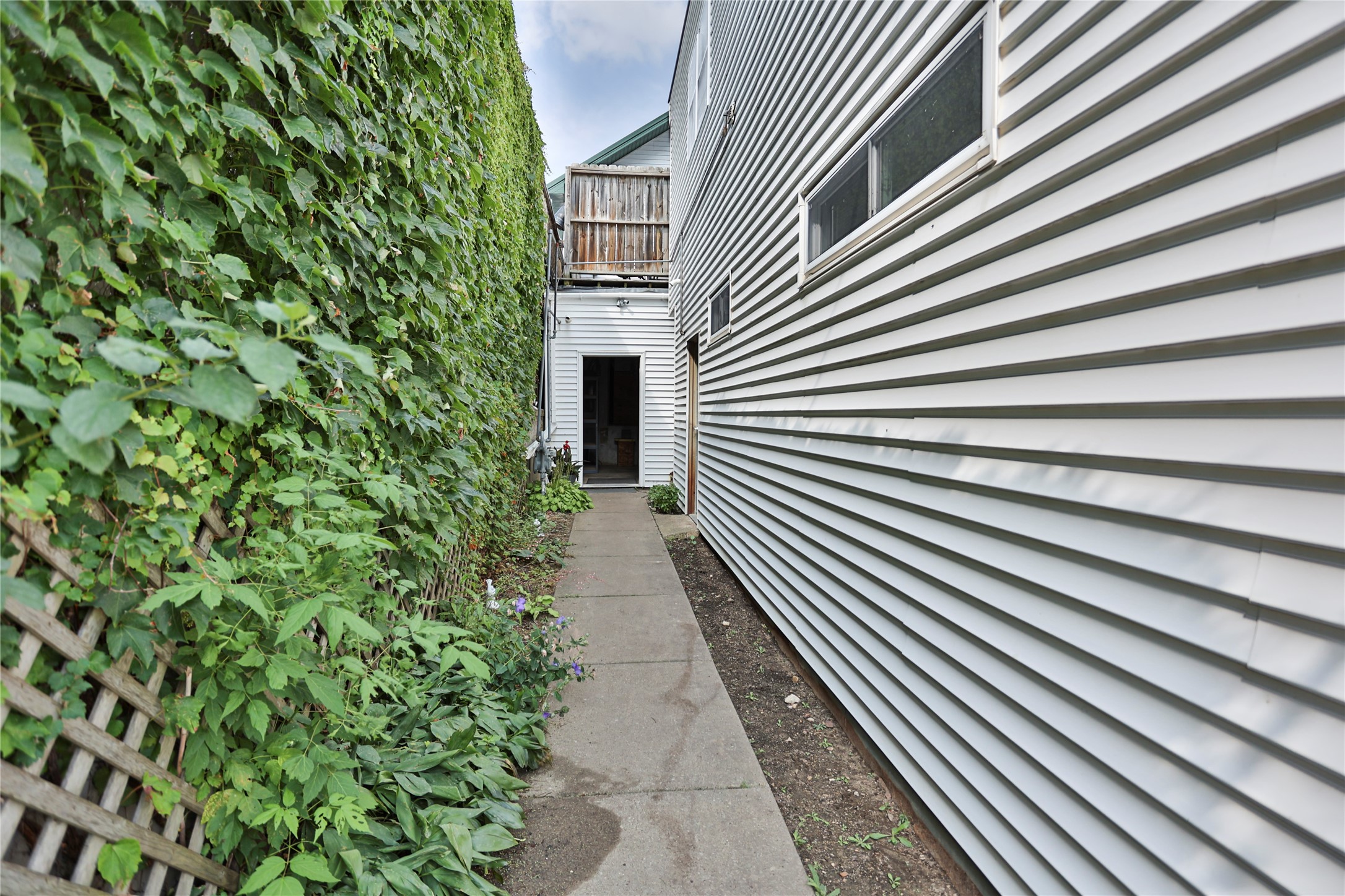 S214 Mckay Avenue Property Photo 16