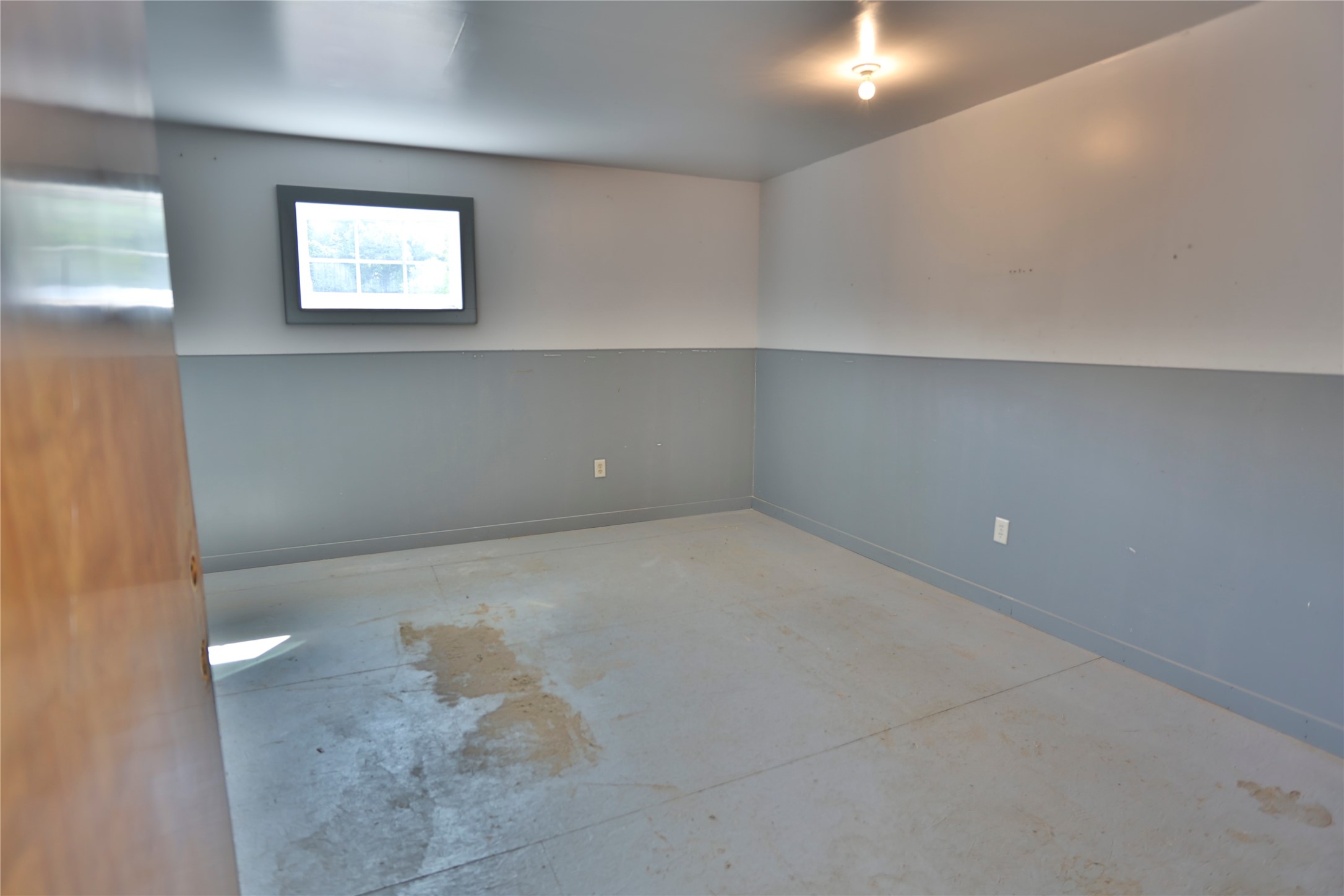 S214 Mckay Avenue Property Photo 22