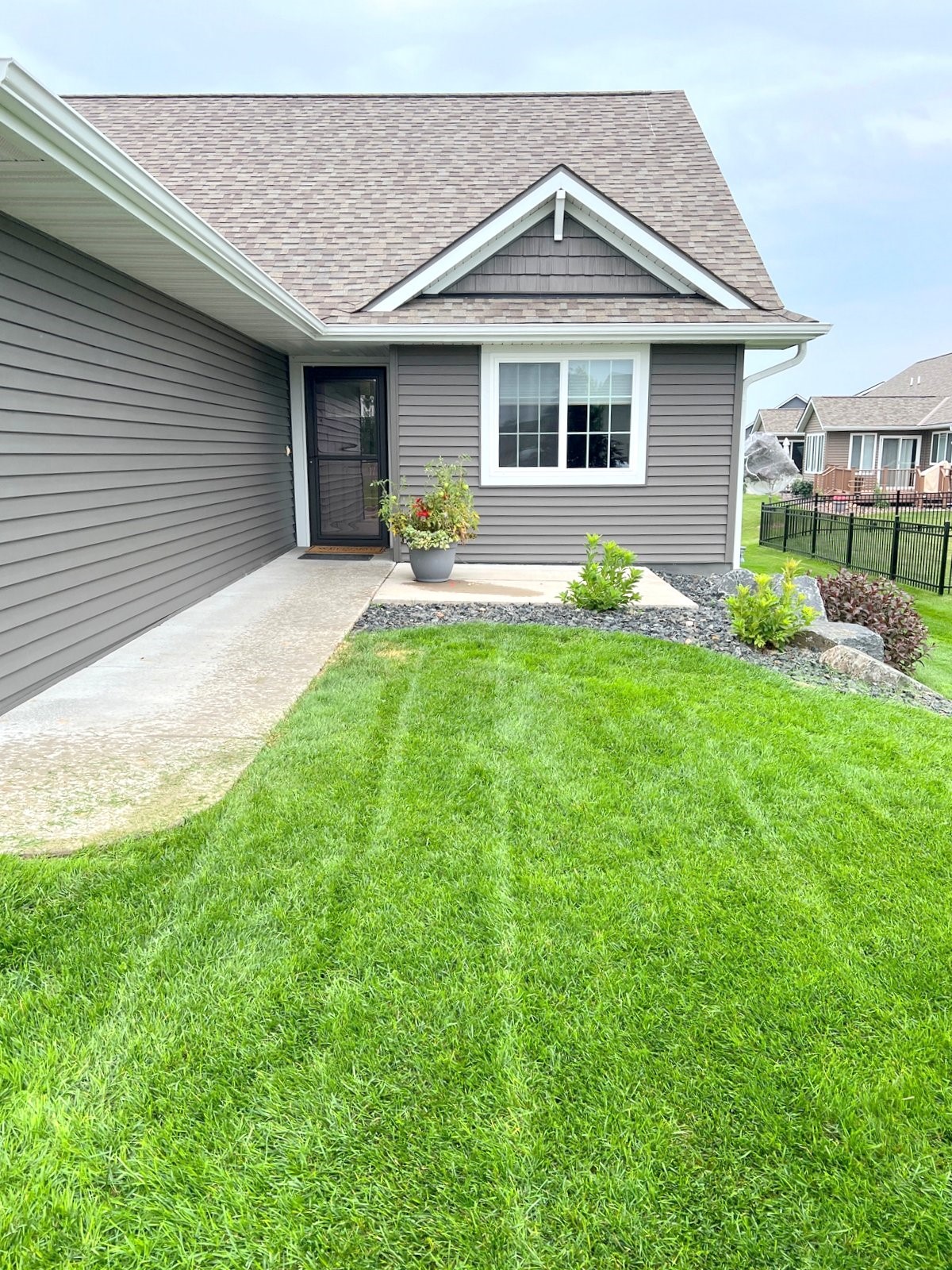 303 Camelot Lane Property Photo 4