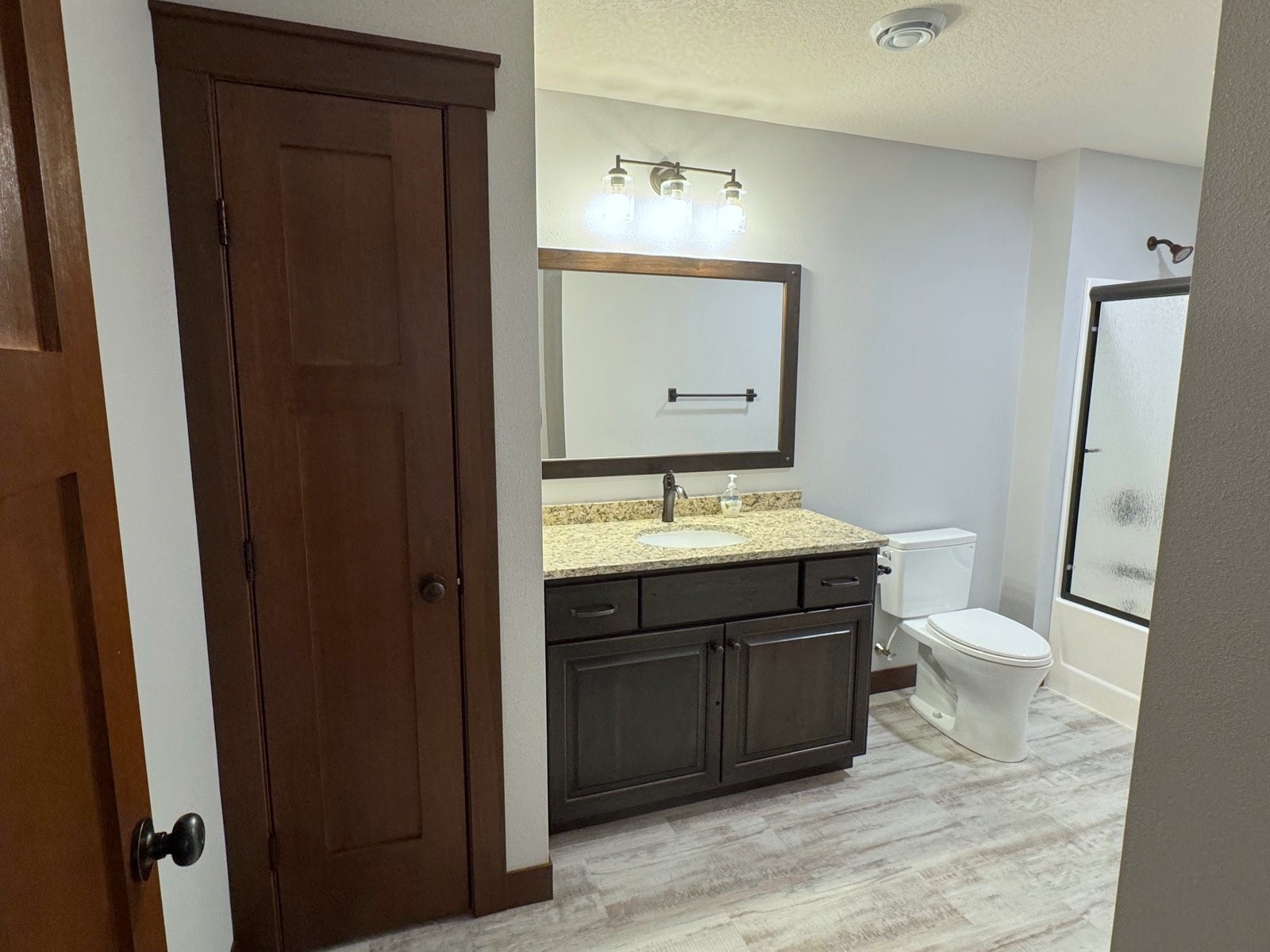 303 Camelot Lane Property Photo 27