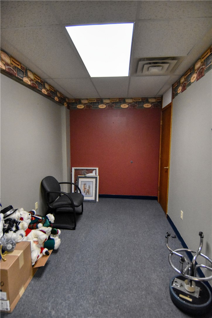 1822 S Main Street Property Photo 8
