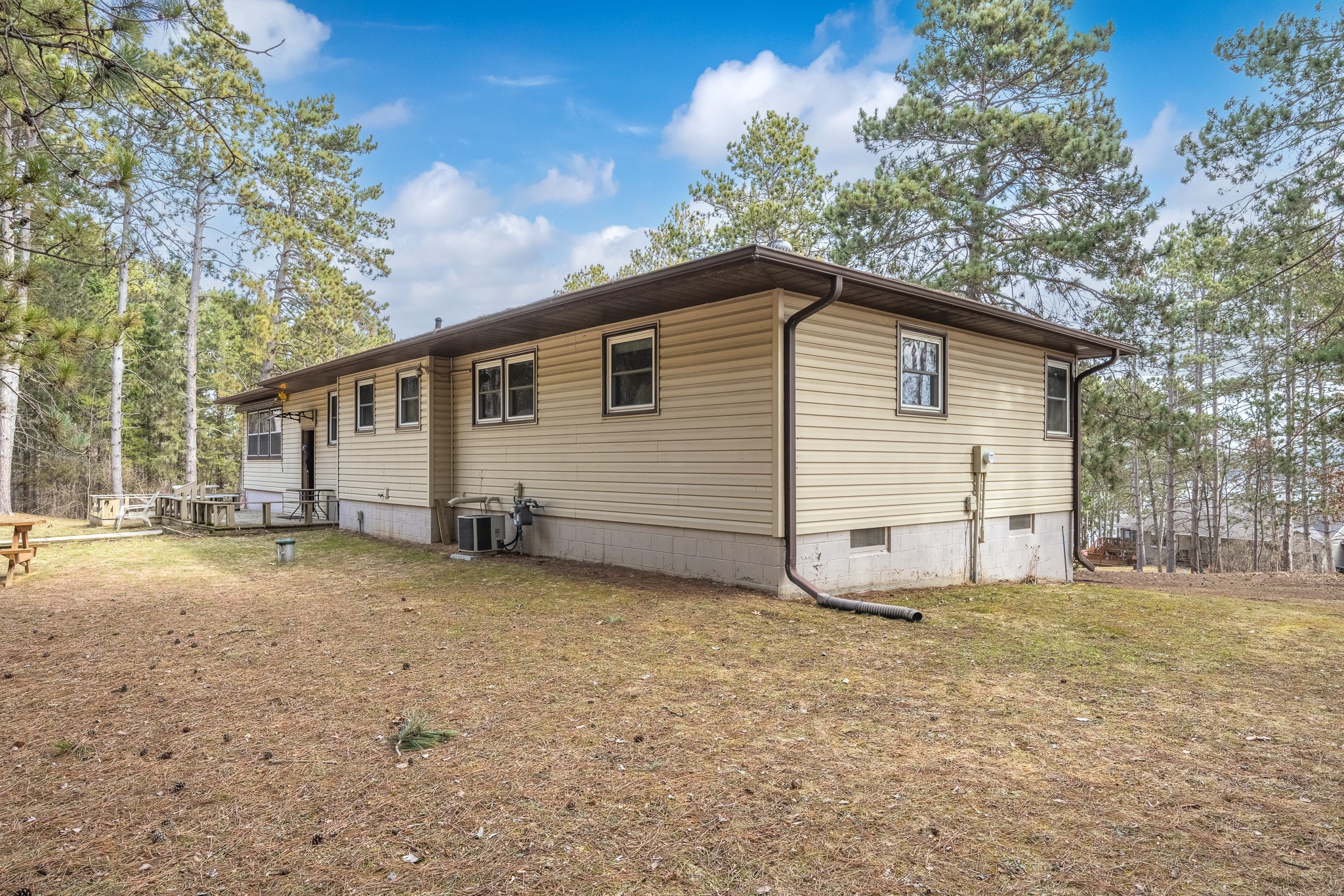 917 Sunrise Beach Drive Property Photo 3