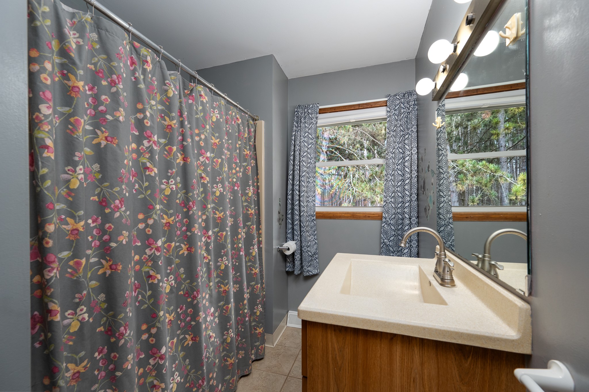 917 Sunrise Beach Drive Property Photo 18