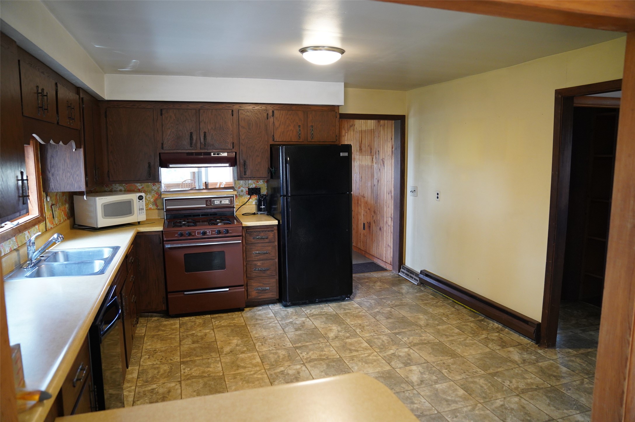 1847 Dubois Road Property Photo 11