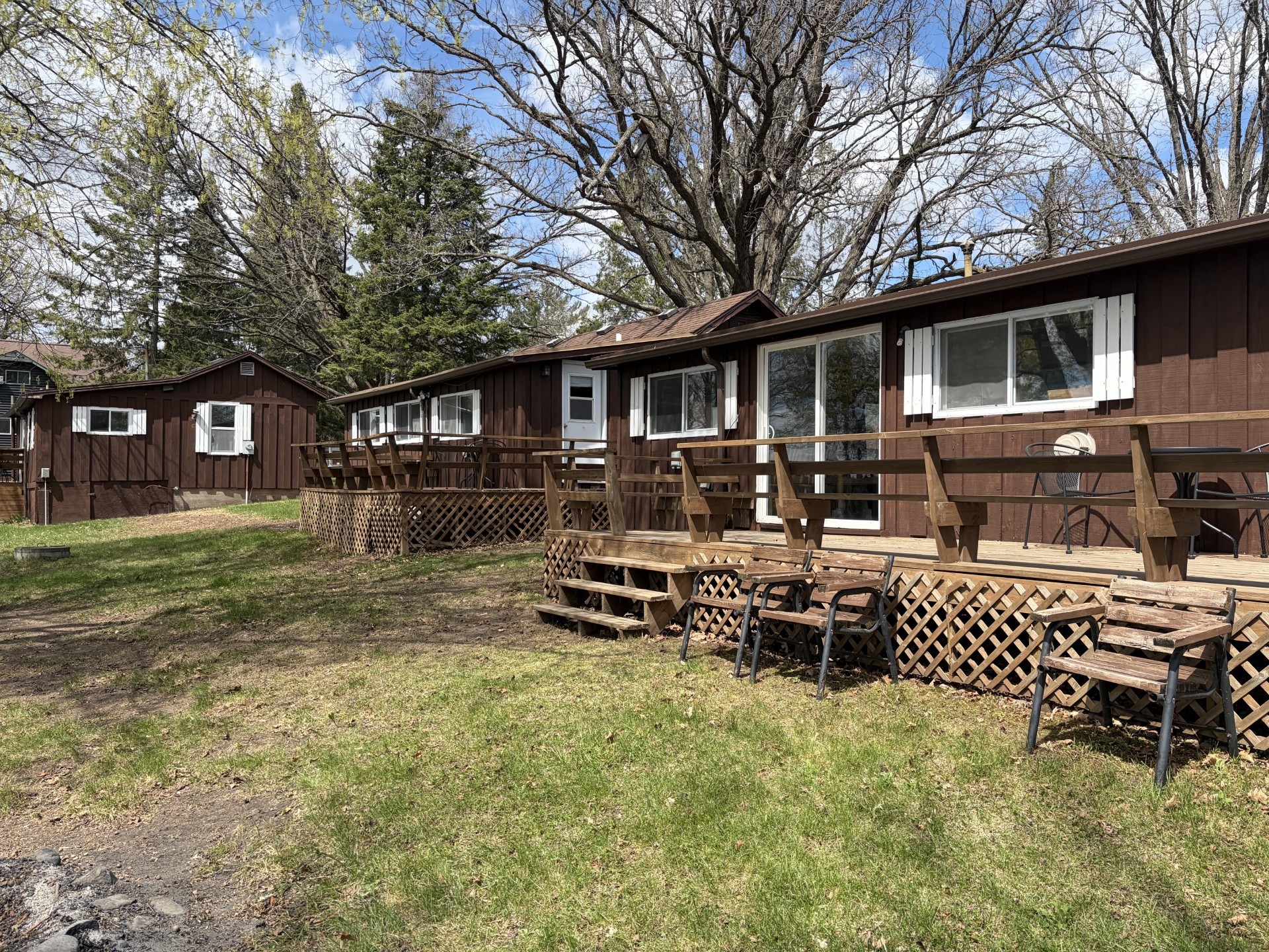 15571 W Lake Street Property Photo 1
