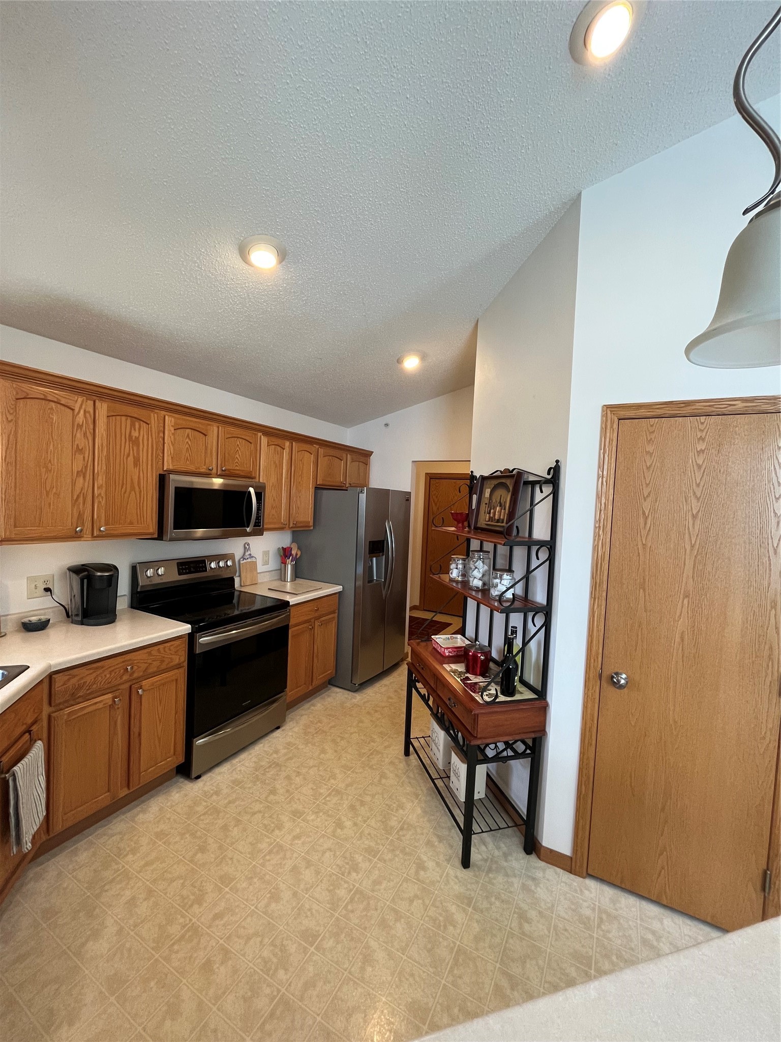 2913 Bethel Street Property Photo 18