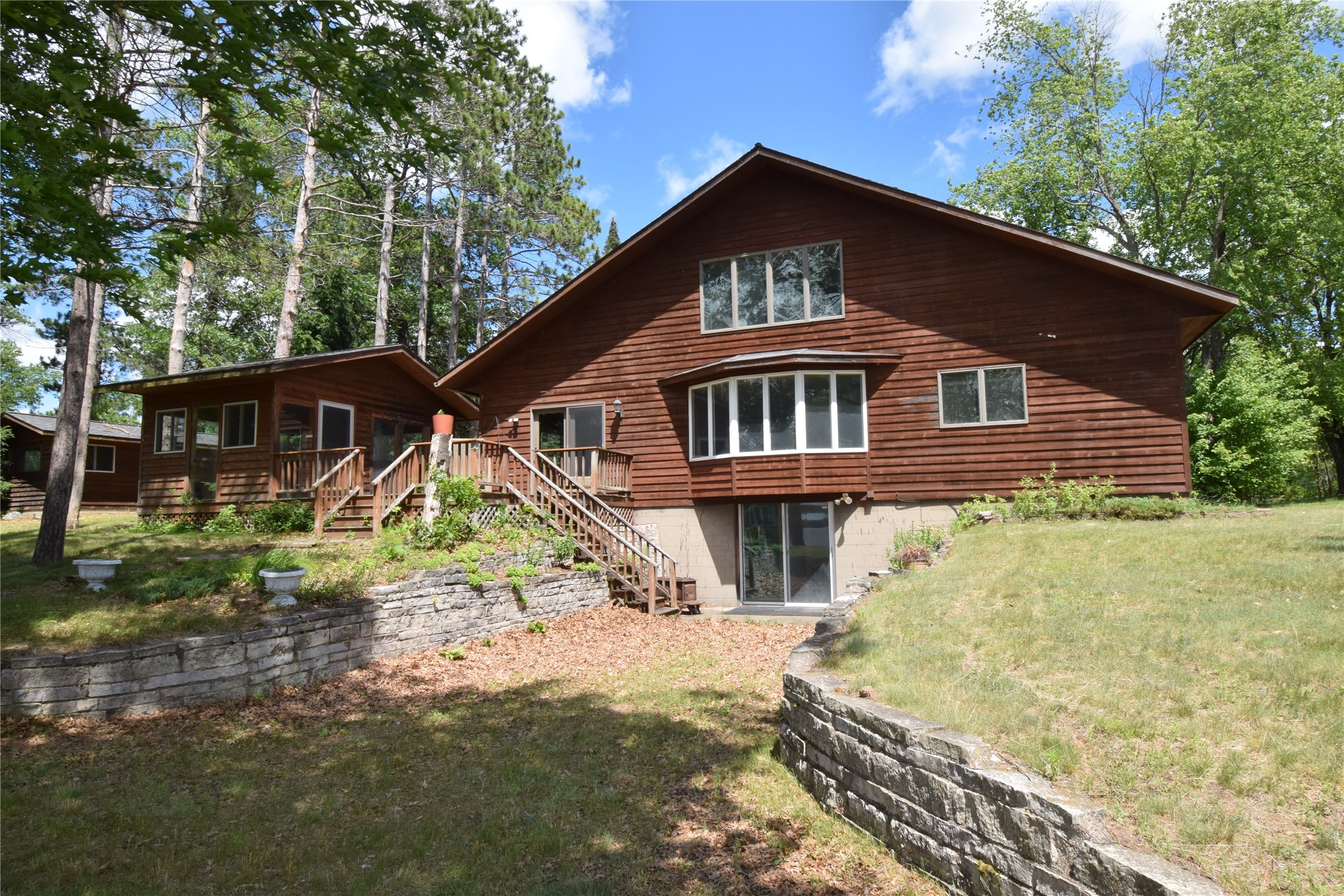 3434 Chenoweth Drive Property Photo 2