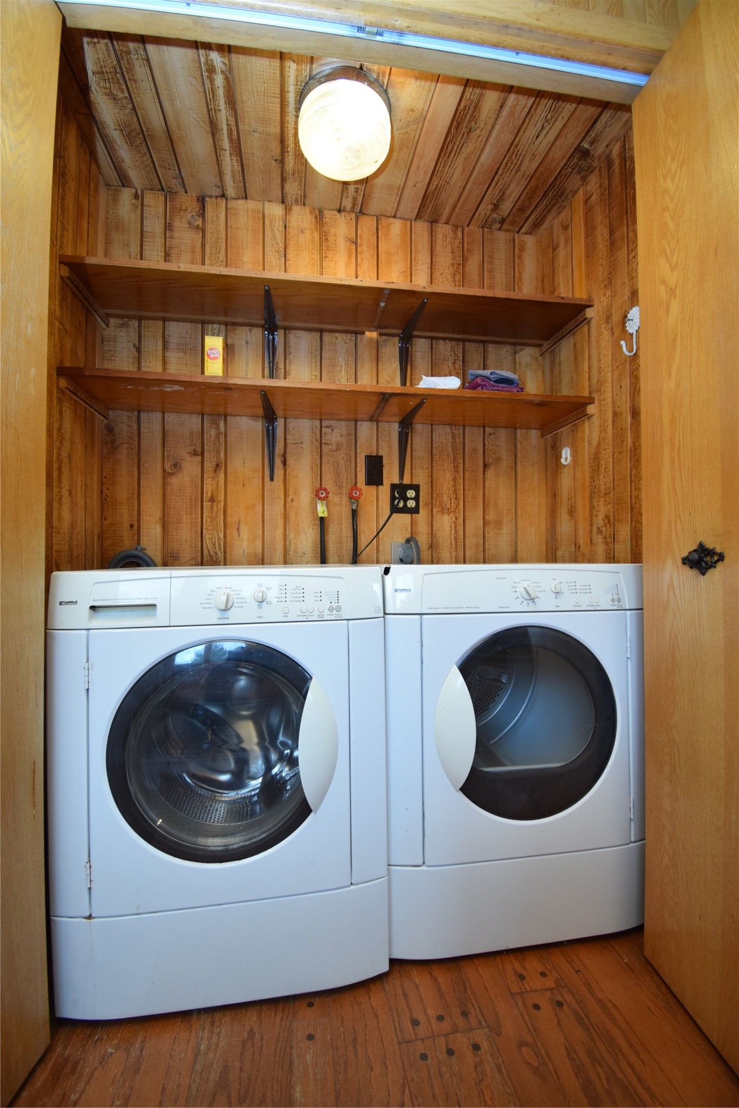 3434 Chenoweth Drive Property Photo 19