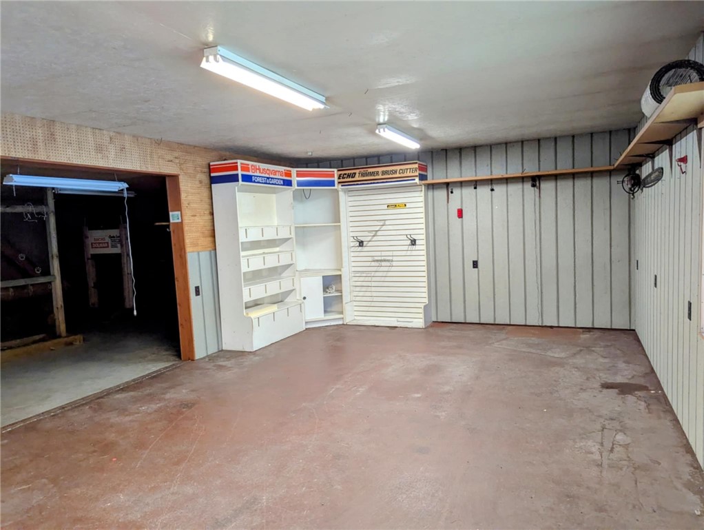 9995 N Raven Road Property Photo 4