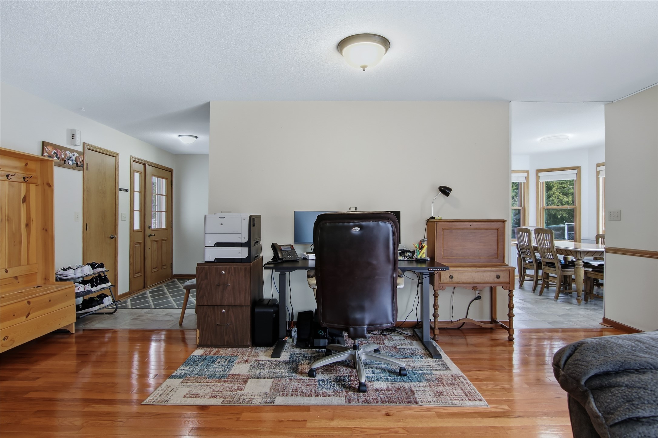 704 Phillips Avenue E Property Photo 16
