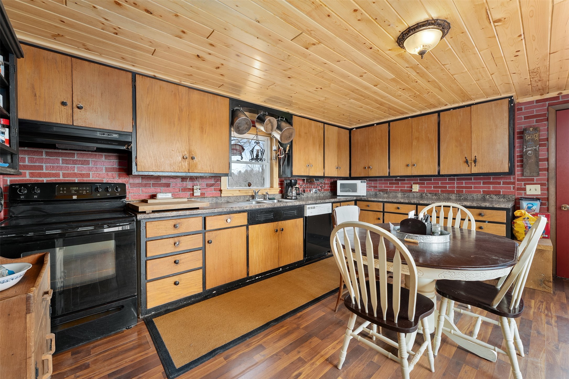 12095 County Highway Ee Property Photo 8