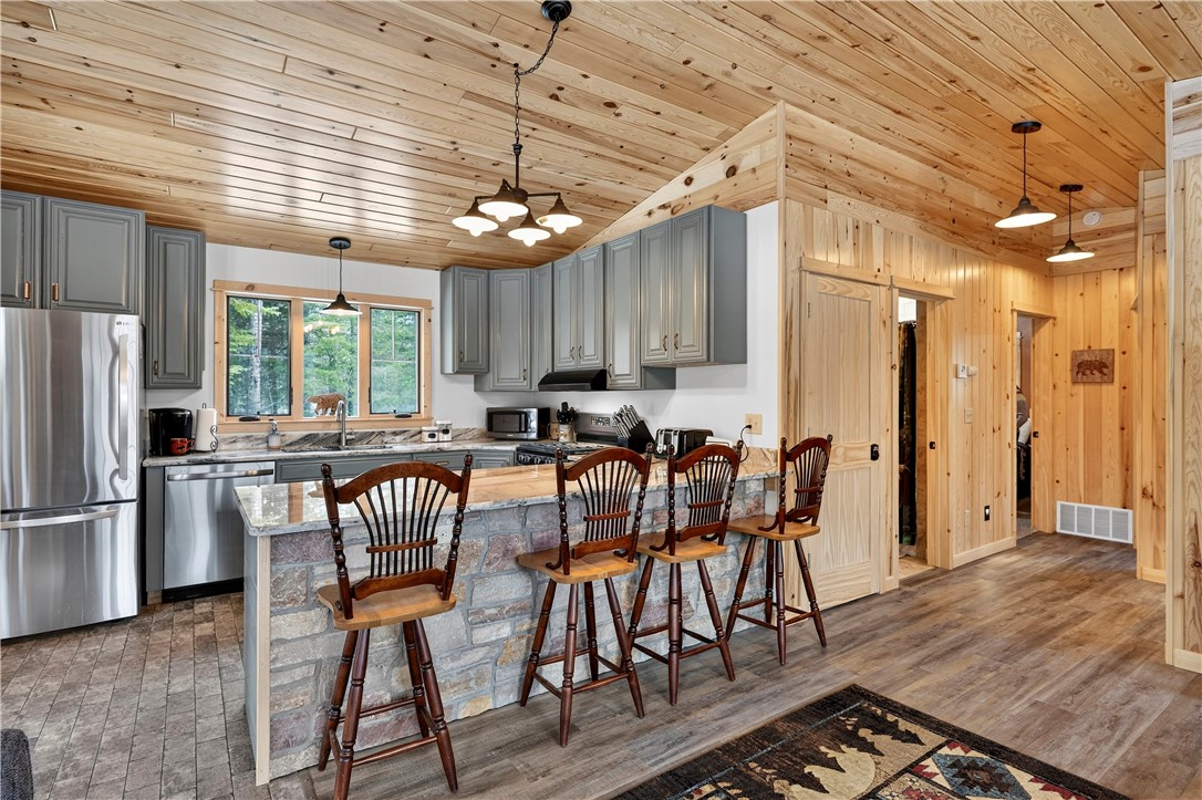 5527n Lake Winter Road Property Photo 7