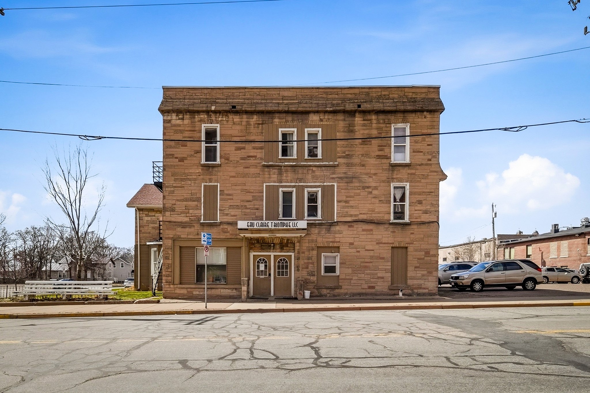 678 Wisconsin Street Property Photo 1