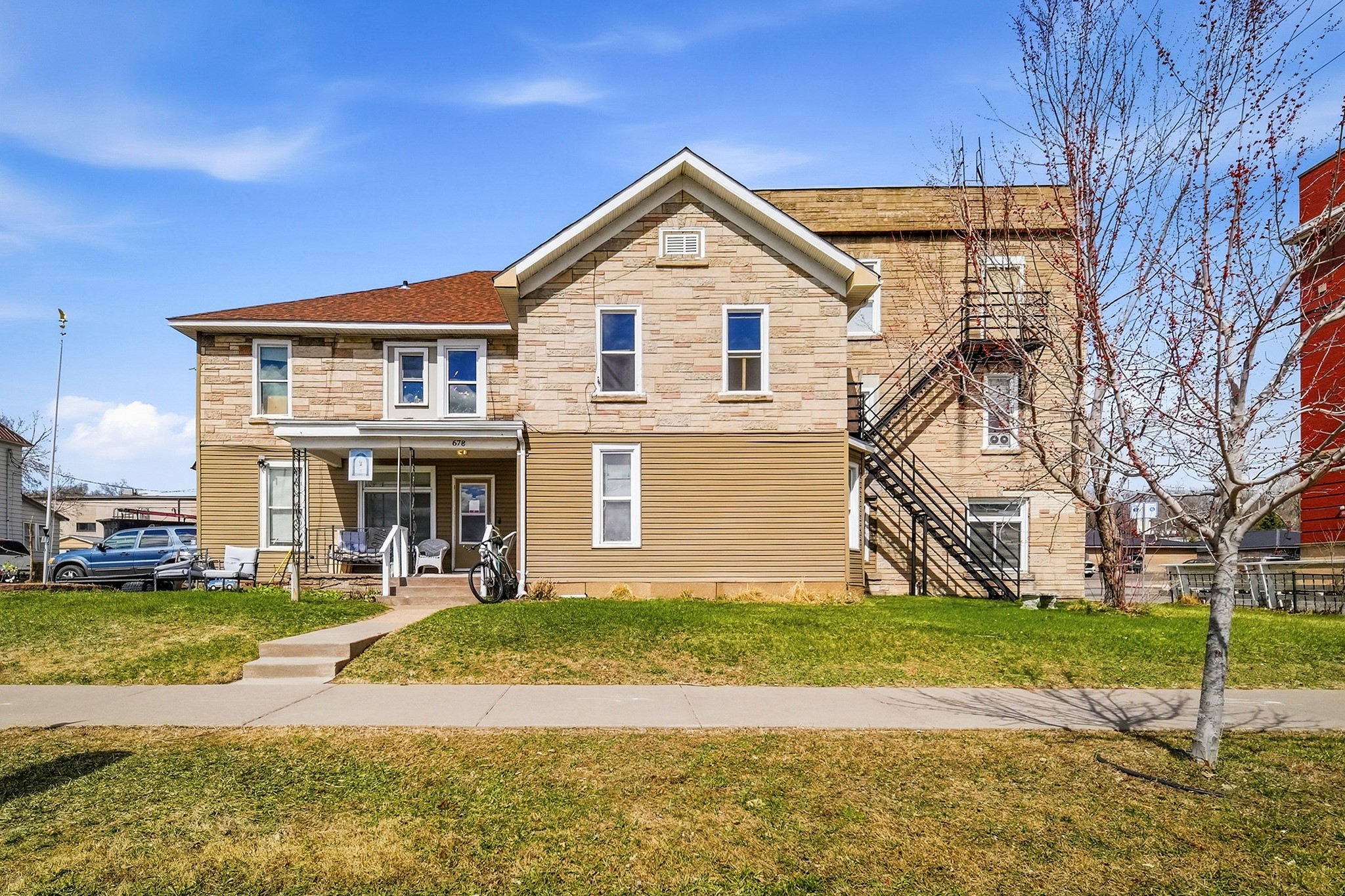 678 Wisconsin Street Property Photo 2