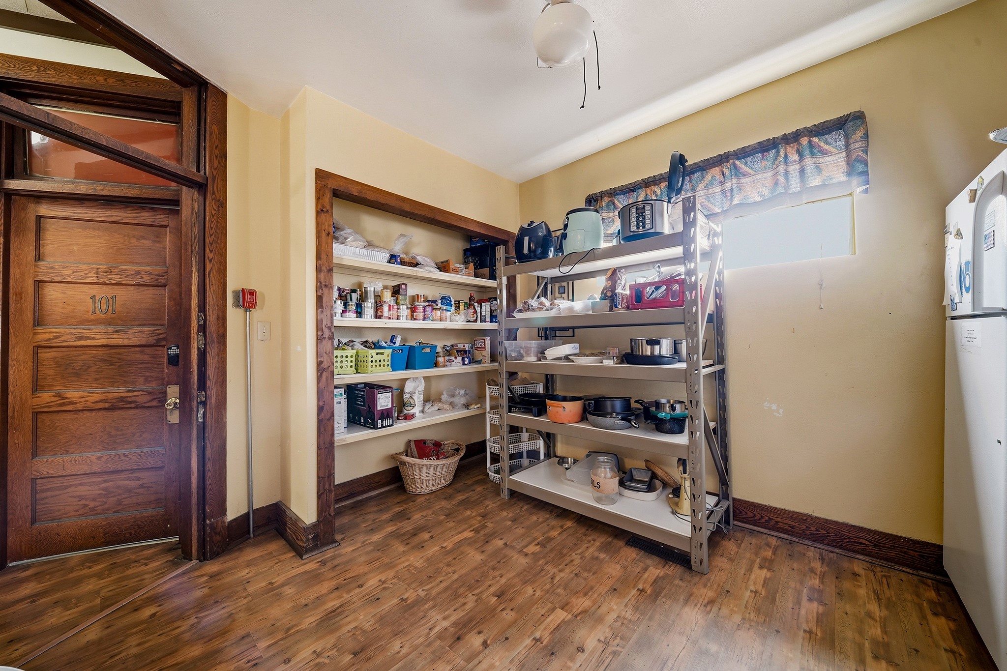 678 Wisconsin Street Property Photo 12