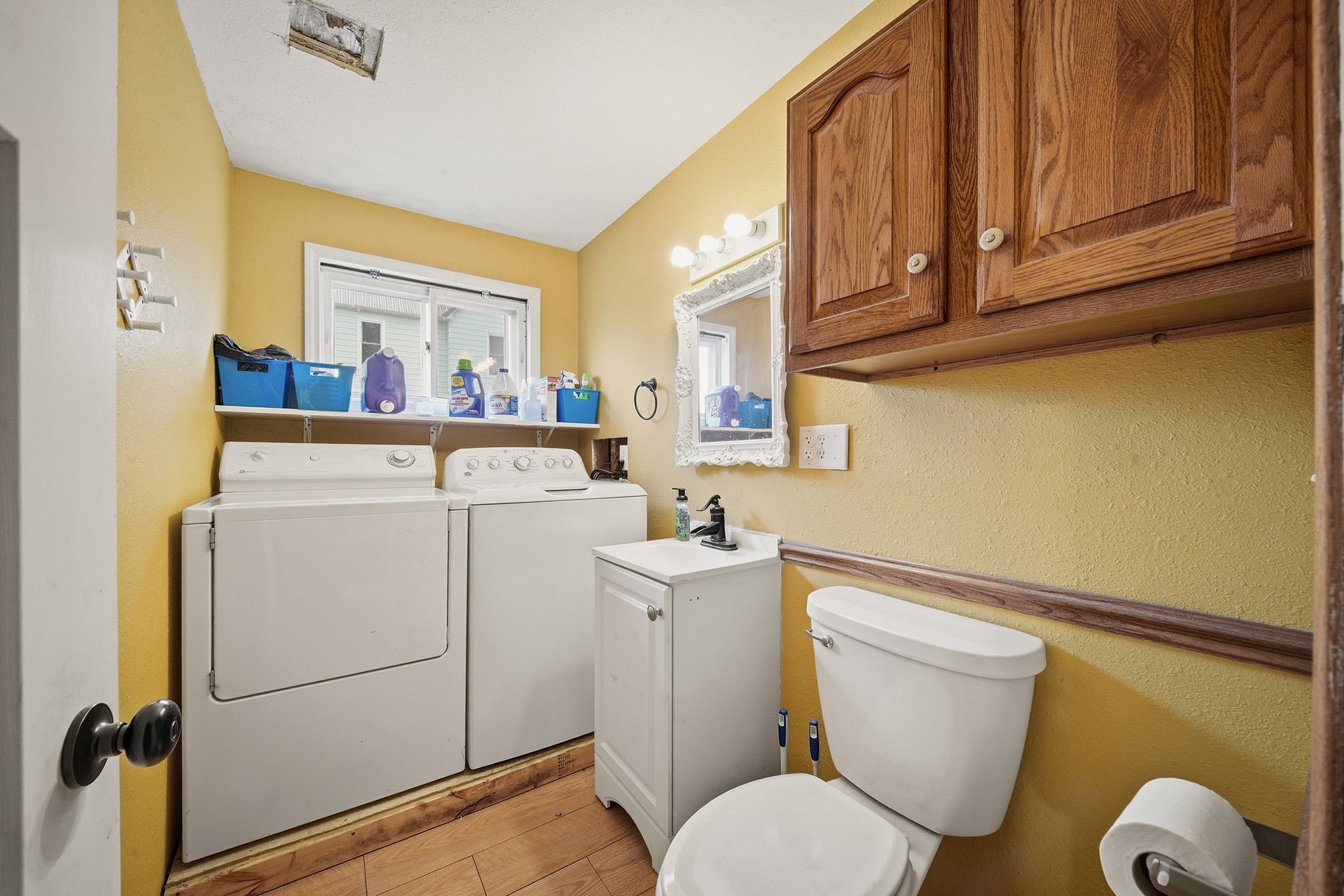 678 Wisconsin Street Property Photo 22
