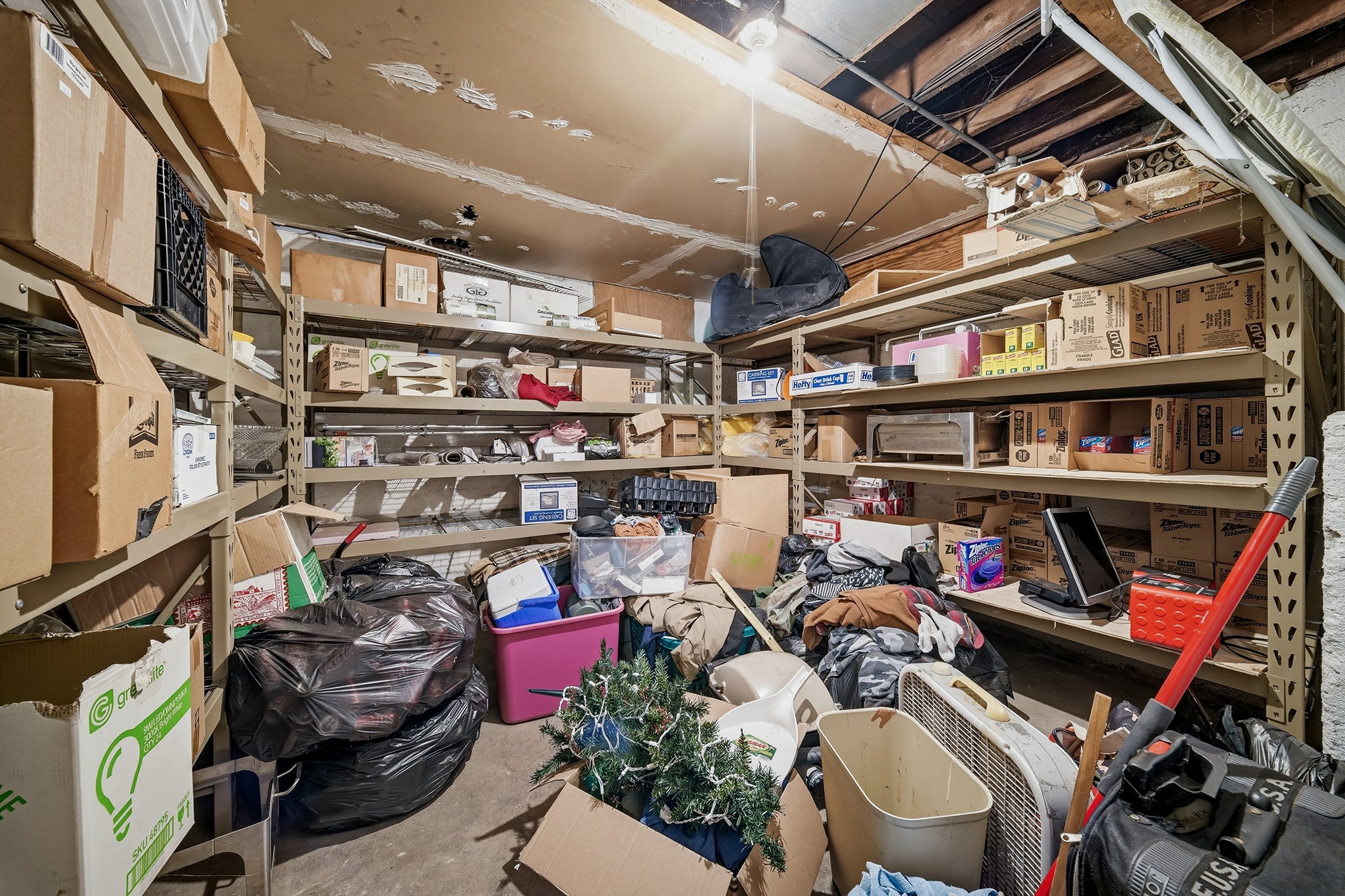 678 Wisconsin Street Property Photo 37