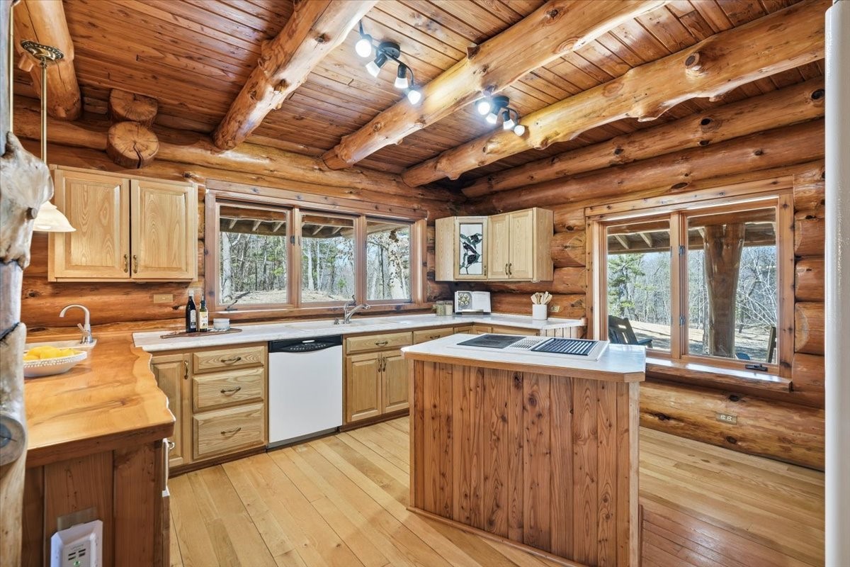 481 130th Street Property Photo 9