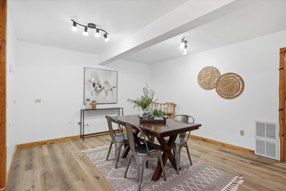 481 130th Street Property Photo 14