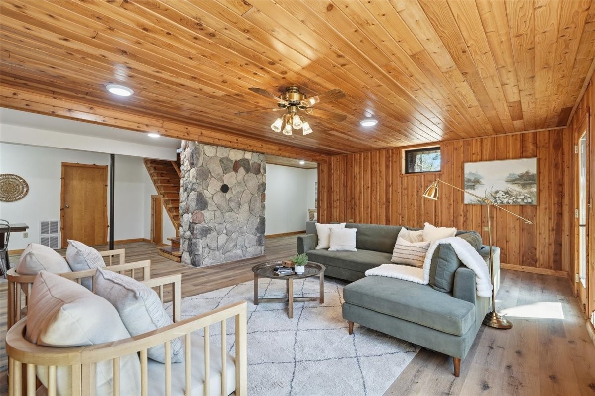 481 130th Street Property Photo 18